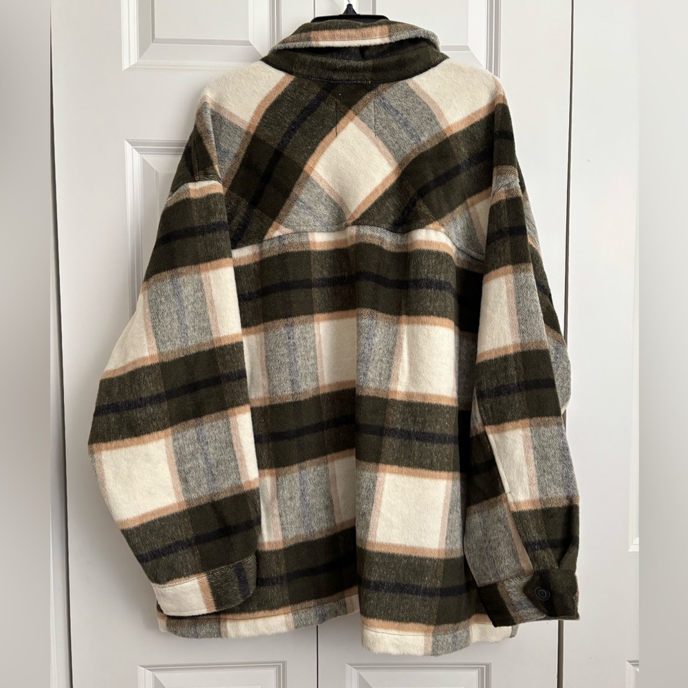 Wool-Blend Plaid Shacket with Button Front NWT - image 4
